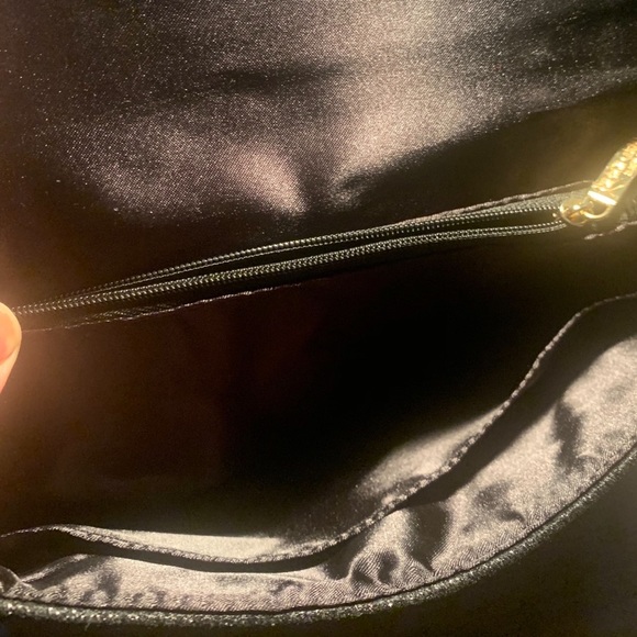 Giorgio Armani Parfums black evening clutch - Picture 3 of 8